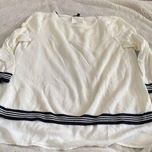 🌷The Limited sweater